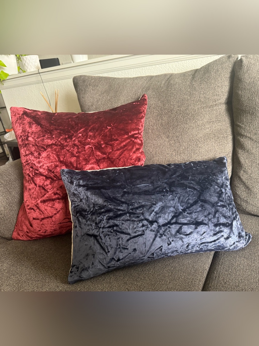 Plush Crushed Velvet Accent Pillow Set - Navy and Wine IOSIS